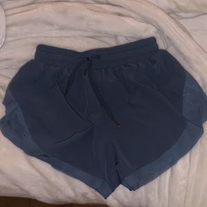 HALARA blue shorts